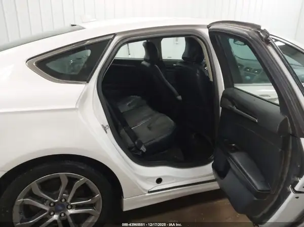 3FA6P0RU7KR211779 2019 FORD FUSION - Image 8