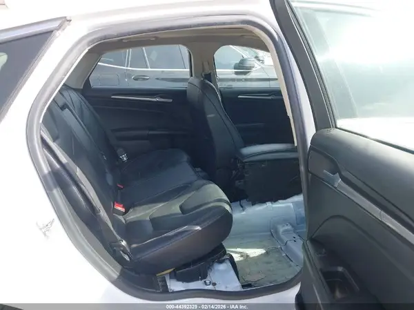 3FA6P0RU7KR239985 2019 FORD FUSION - Image 8