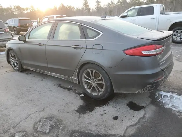 3FA6P0RU7LR139810 2020 FORD FUSION - Image 2