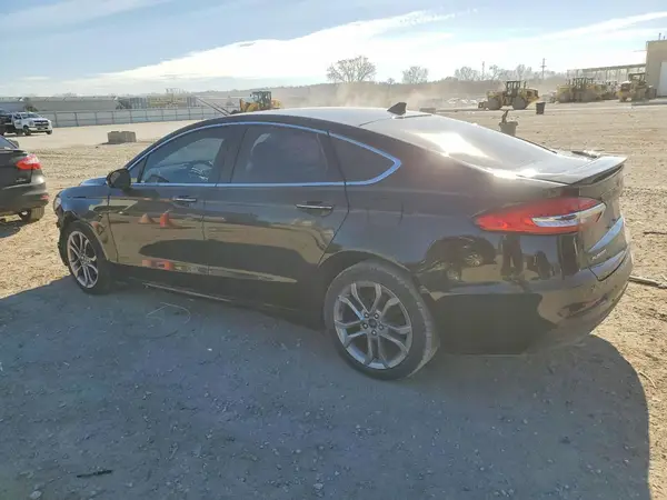 3FA6P0RU7LR141346 2020 FORD FUSION - Image 2