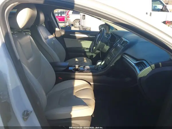 3FA6P0RU8GR235354 2016 FORD FUSION - Image 8