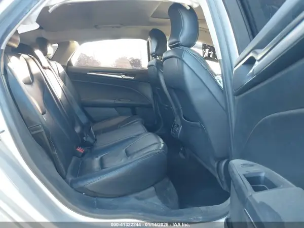 3FA6P0RU8HR190482 2017 FORD FUSION - Image 8