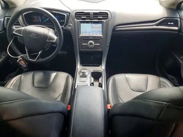 3FA6P0RU8HR250521 2017 FORD FUSION - Image 8