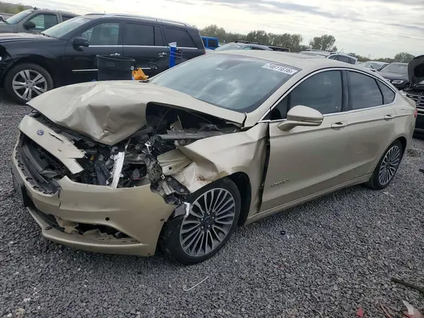 3FA6P0RU8HR252057 2017 FORD FUSION - Image 1