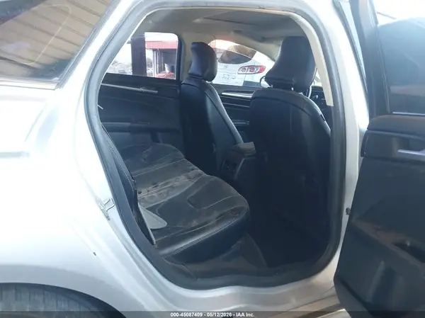3FA6P0RU8JR103282 2018 FORD FUSION - Image 8