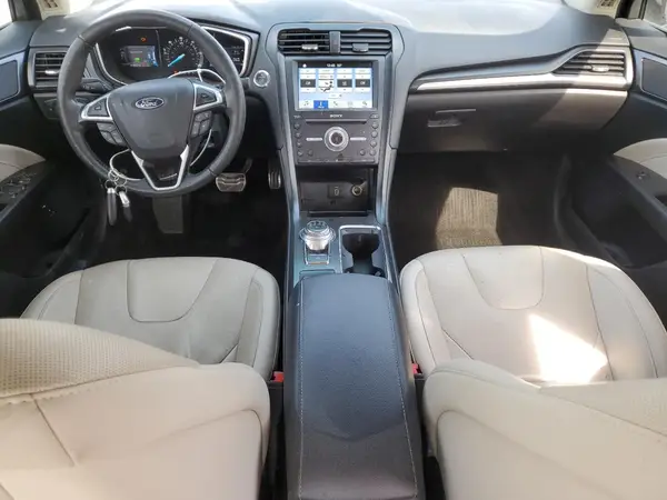 3FA6P0RU8JR120583 2018 FORD FUSION - Image 8