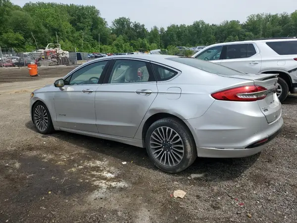 3FA6P0RU8JR141546 2018 FORD FUSION - Image 2