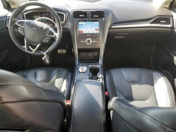 3FA6P0RU8JR247933 2018 FORD FUSION - Image 8