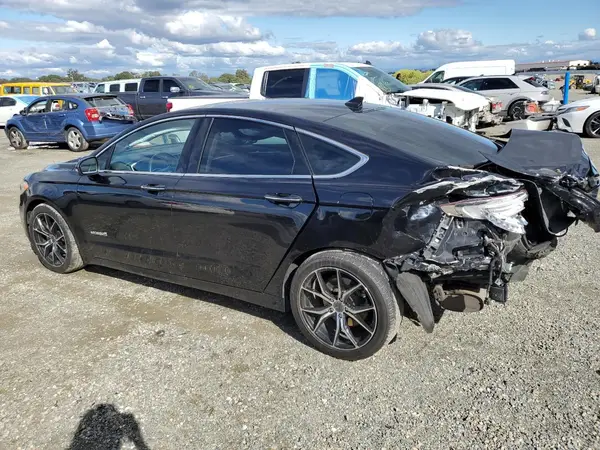 3FA6P0RU8KR104787 2019 FORD FUSION - Image 2