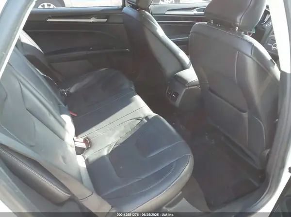 3FA6P0RU8KR105437 2019 FORD FUSION - Image 8