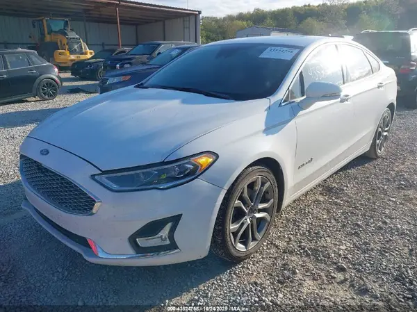 3FA6P0RU8KR105860 2019 FORD FUSION - Image 2