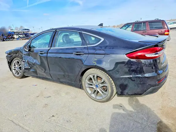 3FA6P0RU8KR141404 2019 FORD FUSION - Image 2