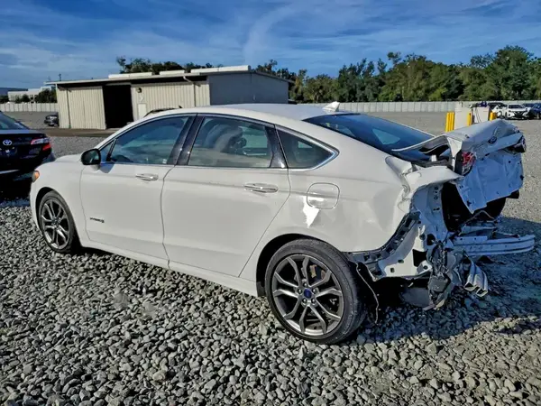 3FA6P0RU8KR153732 2019 FORD FUSION - Image 2