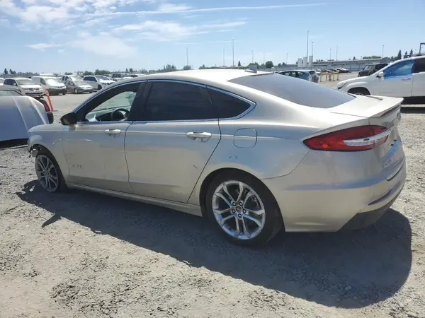 3FA6P0RU8KR235668 2019 FORD FUSION - Image 2