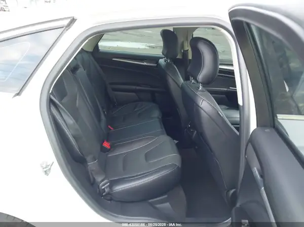 3FA6P0RU8KR237520 2019 FORD FUSION - Image 8