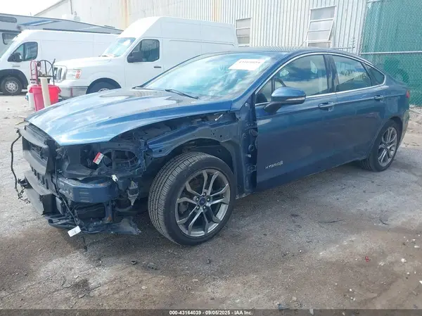 3FA6P0RU8KR265902 2019 FORD FUSION - Image 2