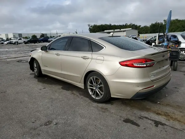 3FA6P0RU8KR267438 2019 FORD FUSION - Image 2
