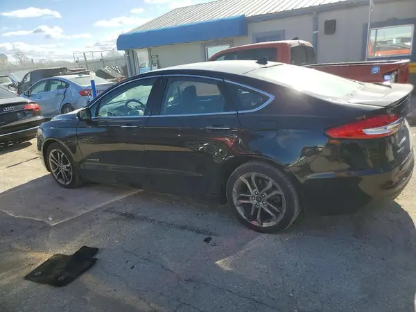 3FA6P0RU8KR272946 2019 FORD FUSION - Image 2