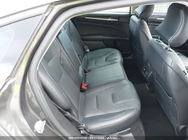 3FA6P0RU8KR273062 2019 FORD FUSION - Image 8