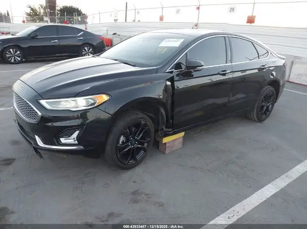 3FA6P0RU8LR157264 2020 FORD FUSION - Image 2