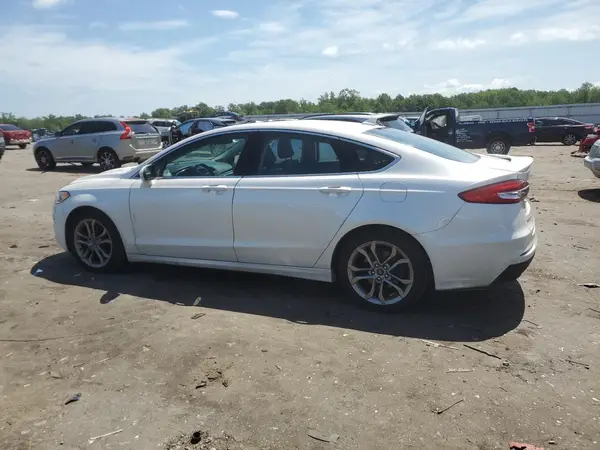3FA6P0RU8LR185193 2020 FORD FUSION - Image 2