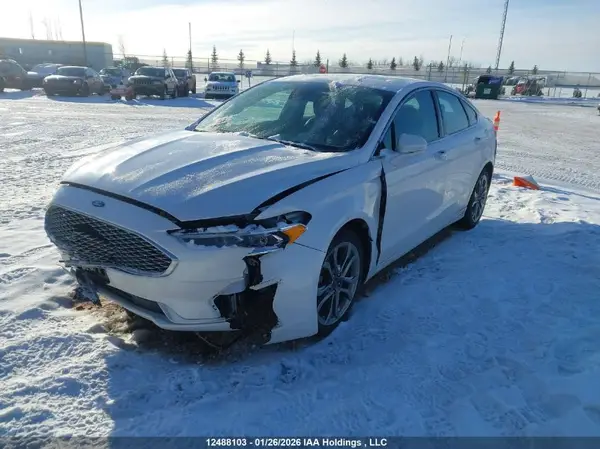 3FA6P0RU8LR207404 2020 FORD FUSION - Image 2