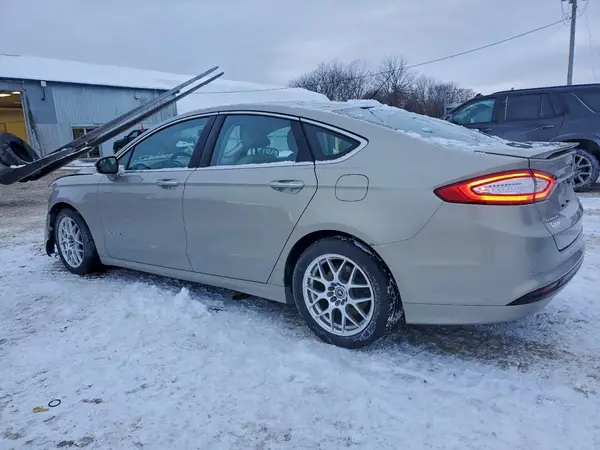 3FA6P0RU9GR156050 2016 FORD FUSION - Image 2