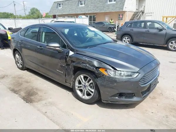 3FA6P0RU9GR299175 2016 FORD FUSION - Image 1