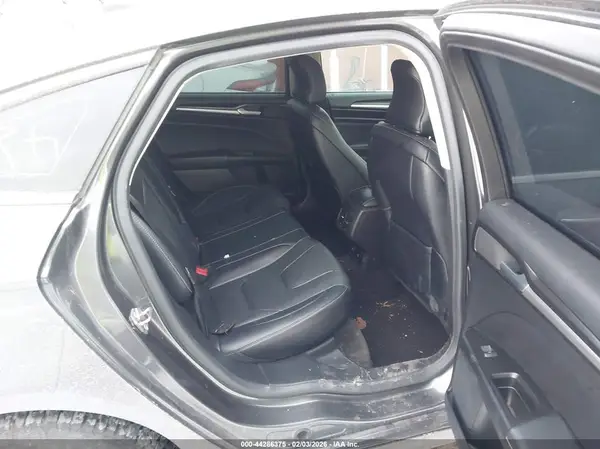 3FA6P0RU9HR354595 2017 FORD FUSION - Image 8