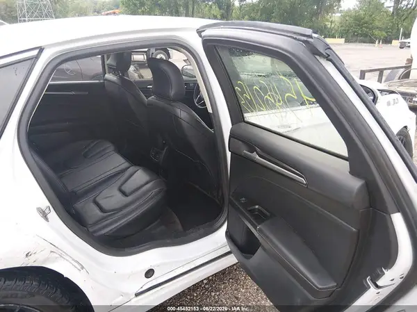 3FA6P0RU9JR101718 2018 FORD FUSION - Image 8