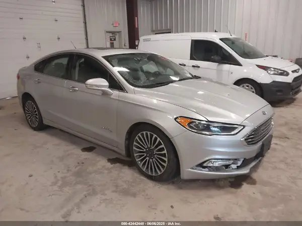 3FA6P0RU9JR131818 2018 FORD FUSION - Image 1