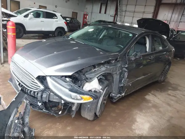 3FA6P0RU9JR181800 2018 FORD FUSION - Image 2