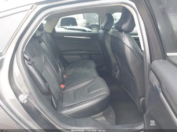 3FA6P0RU9JR241011 2018 FORD FUSION - Image 8