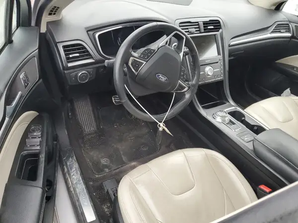 3FA6P0RU9JR250520 2018 FORD FUSION - Image 8