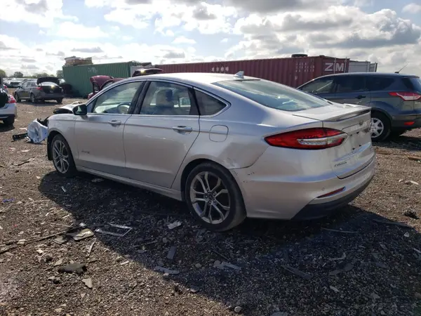 3FA6P0RU9KR106824 2019 FORD FUSION - Image 2