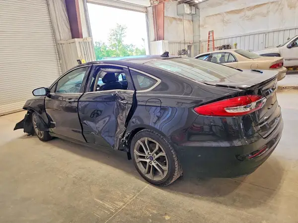 3FA6P0RU9KR138169 2019 FORD FUSION - Image 2