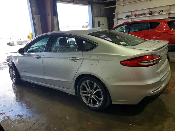 3FA6P0RU9KR139578 2019 FORD FUSION - Image 2