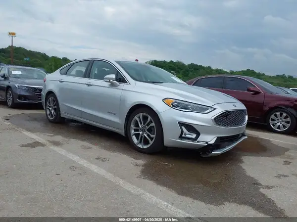 3FA6P0RU9KR139757 2019 FORD FUSION - Image 1