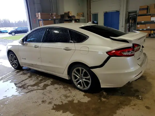 3FA6P0RU9KR244007 2019 FORD FUSION - Image 2