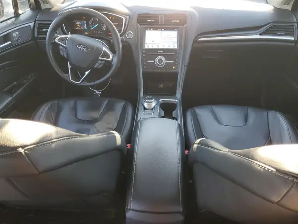 3FA6P0RU9KR256240 2019 FORD FUSION - Image 8