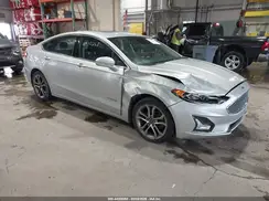 3FA6P0RU9KR257467 2019 FORD FUSION