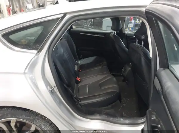 3FA6P0RU9KR257467 2019 FORD FUSION - Image 8