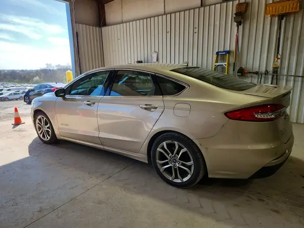 3FA6P0RU9KR262278 2019 FORD FUSION - Image 2