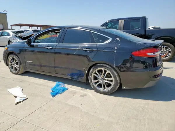 3FA6P0RU9KR265777 2019 FORD FUSION - Image 2