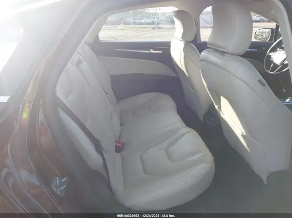 3FA6P0RUXHR375486 2017 FORD FUSION - Image 8