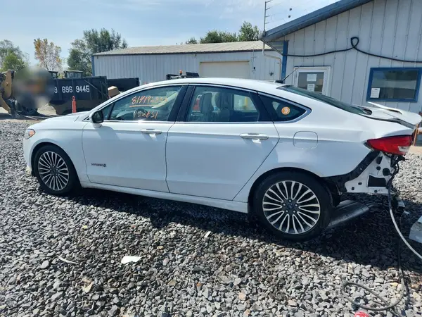3FA6P0RUXHR388772 2017 FORD FUSION - Image 2