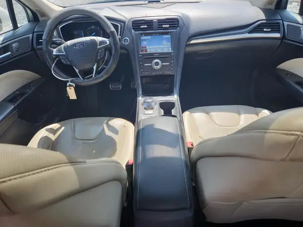 3FA6P0RUXHR388772 2017 FORD FUSION - Image 8