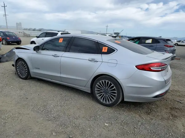 3FA6P0RUXJR137403 2018 FORD FUSION - Image 2