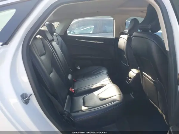 3FA6P0RUXKR106024 2019 FORD FUSION - Image 8
