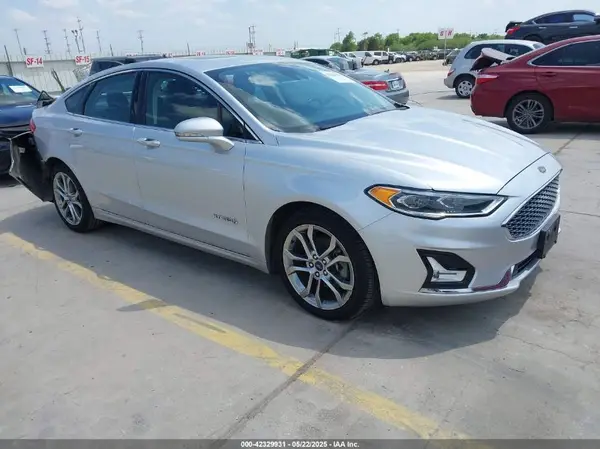 3FA6P0RUXKR106430 2019 FORD FUSION - Image 1